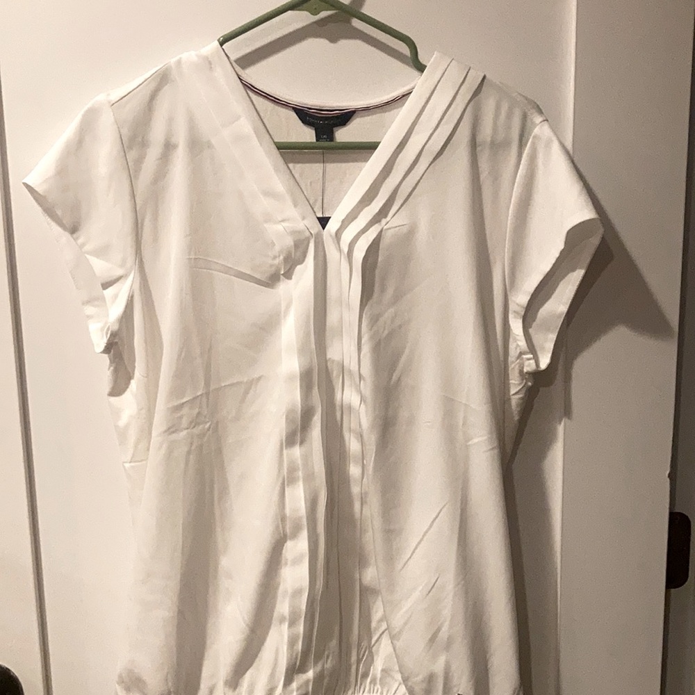 Tommy Hilfiger size large top